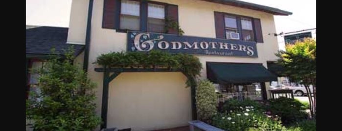 Godmother's Resturant is one of Tempat yang Disukai Brendan.
