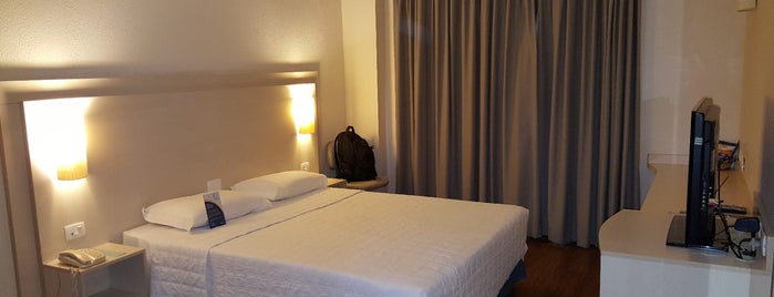 Golden Blue Hotel Express is one of Hotel.