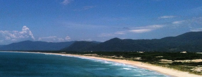 Praia do Moçambique is one of roadtrip floripa.