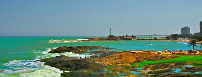 Praia dos Namorados is one of Tempat yang Disukai Carol.