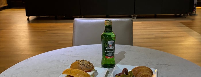 Turkish Airlines CIP Lounge is one of AİRPORTS✈️✈️🙋‍♀️.