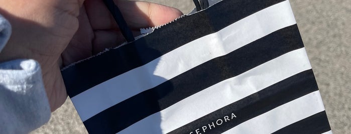 SEPHORA is one of Shopping !!!.