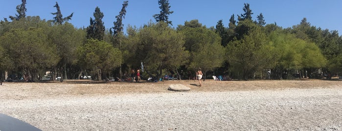 Agioi Theodoroi Beach is one of Κάνε κοπάνα..πάμε παραλία...