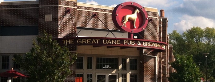 Great Dane Pub & Brewing Company is one of Tempat yang Disukai George.