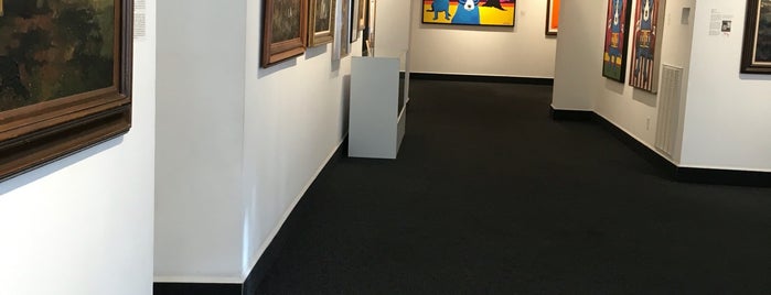 Rodrigue Gallery is one of Tempat yang Disukai Tom.