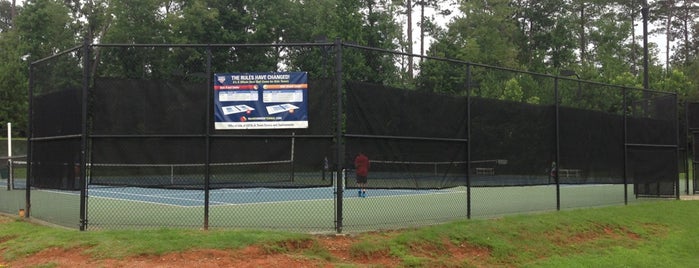 JJ Biello Park - Cherokee Tennis Center is one of Orte, die Kurt gefallen.