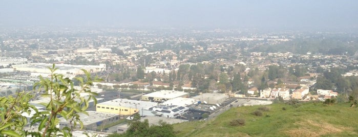 Baldwin Hills Scenic Overlook is one of LA weekend.