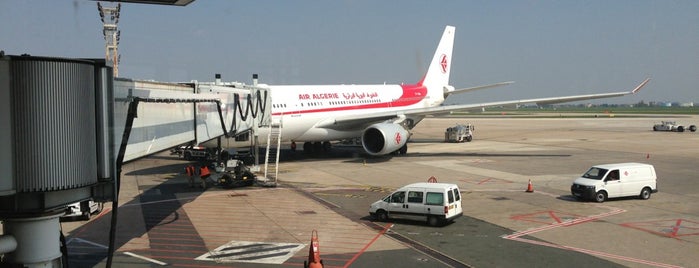 Aeroporto di Parigi-Orly (ORY) is one of Bonjour Paris.