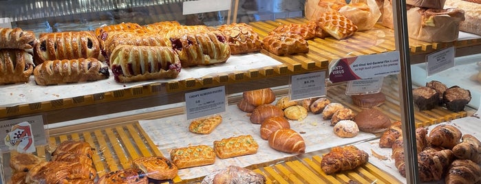 Tous les Jours is one of Bakeries.