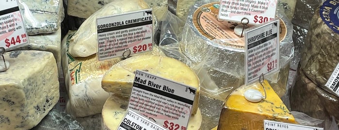 Murray's Cheese at Grand Central Market is one of food to try in ny.