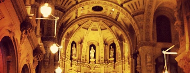 St. Francis Xavier Catholic Church is one of Lugares favoritos de Silene.