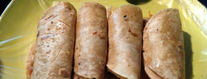 Los panchos is one of Chio 님이 저장한 장소.