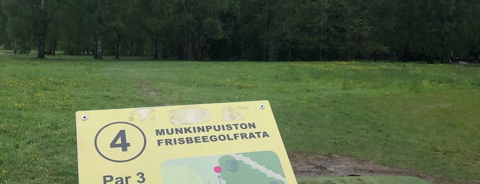 Munkkiniemen frisbeegolfrata is one of Top Picks for Disc Golf Courses 2.