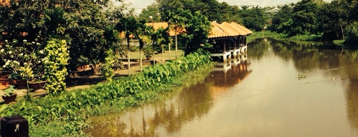 Ben Nay Restaurant is one of Tempat yang Disukai Bilge.