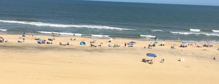SpringHill Suites by Marriott Virginia Beach Oceanfront is one of Lieux qui ont plu à Kyra.
