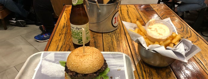 Ribs & Burgers is one of Posti che sono piaciuti a Neel.
