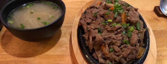 Seoul Vibe Korean Restaurant is one of Posti che sono piaciuti a Neel.