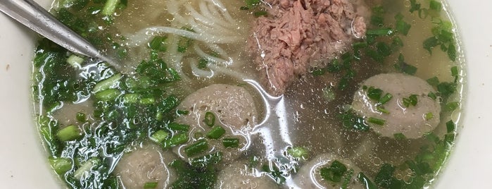 Phở Hòa Pasteur is one of Neelさんのお気に入りスポット.