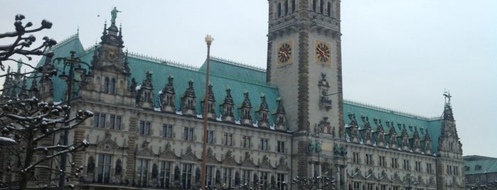 Rathausmarkt is one of Tempat yang Disimpan Sevgi.