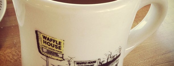 Waffle House is one of Jeremyさんのお気に入りスポット.