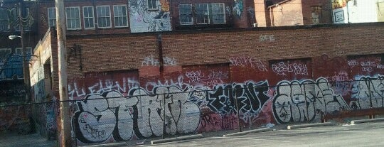 Graffiti Warehouse is one of Baltimore.