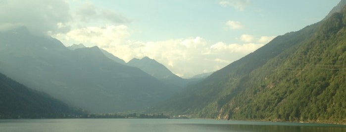 Lago di Poschiavo is one of Tempat yang Disukai Nami.
