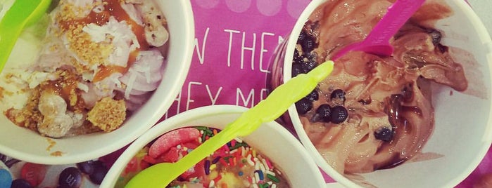 Menchie's is one of Gluten free(options) restaurants.