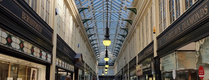 Argyll Arcade is one of Essential Glasgow visits.