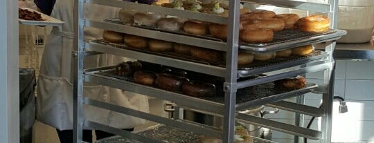 FunkyTown Donuts is one of Tempat yang Disukai LoneStar.
