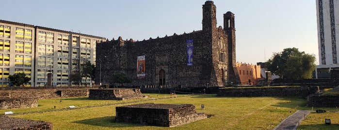 Plaza de las Tres Culturas is one of Posti che sono piaciuti a Pablo.