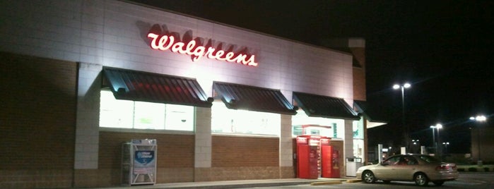 Walgreens is one of Orte, die Michael gefallen.