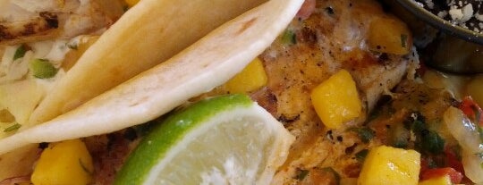 Rubio's Fresh Mexican Grill is one of Darius'un Beğendiği Mekanlar.