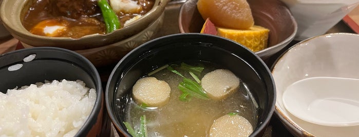 めし亭 酒房 たちばな is one of Must-visit Food in 大阪市.