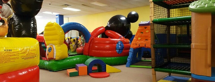 Bangin' Bungee Kidz Zone is one of Tempat yang Disukai Justin.