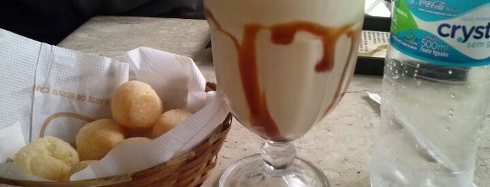 Fran's Café is one of Posti che sono piaciuti a Rafael.