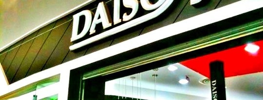 Daiso is one of Julieさんのお気に入りスポット.