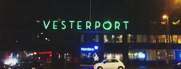 Vesterport St. is one of Lugares favoritos de Murat.