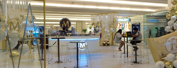 Magnum Pleasure Store is one of Orte, die Pupae gefallen.