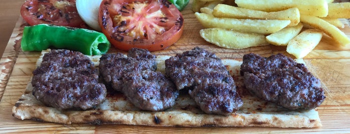 Cozy Burger & Steak is one of Adana, Bence Yemek.