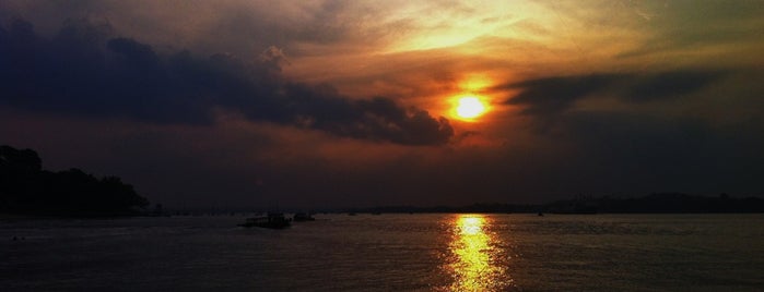 Changi Beach Park is one of Micheenli Guide: Places to watch Singapore sunset.