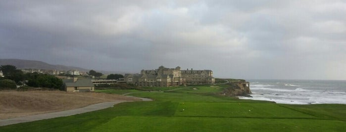 Old Course, Half Moon Bay is one of Golf Courses.