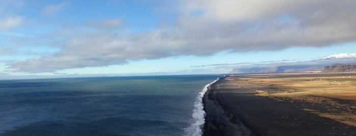 Дирхоулаэй is one of À faire: Islande.