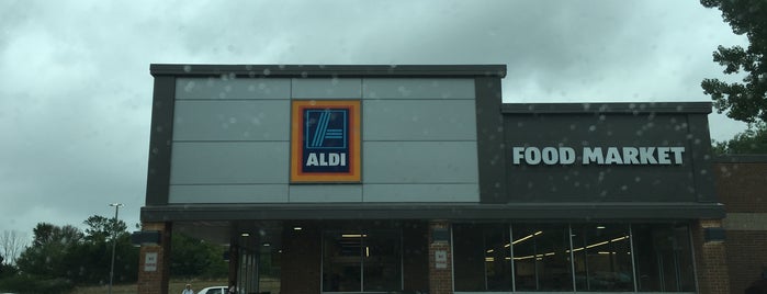 Aldi is one of Posti che sono piaciuti a BigPhatPastor.