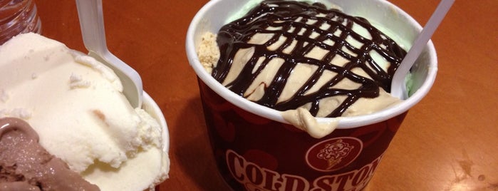 Cold Stone Creamery is one of Locais curtidos por Michael.