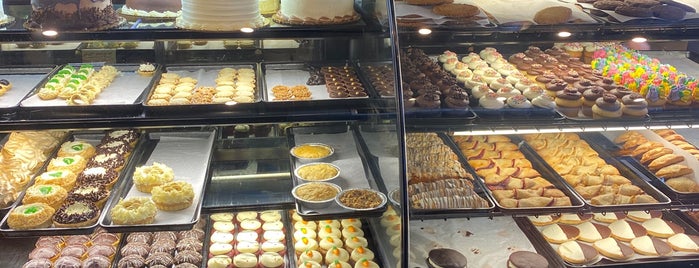 Sugar Bakery is one of Must-visit Food in West Roxbury.