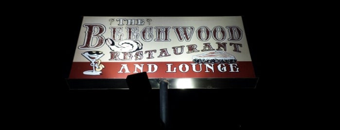 Beechwood Restaurant & Lounge is one of Lugares favoritos de Tom.