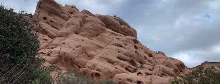 Red Rocks at Whiting Ranch is one of Lieux qui ont plu à eric.
