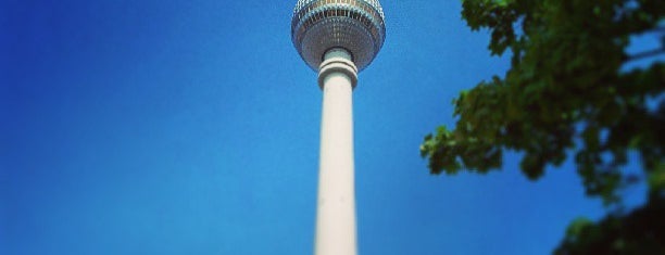 Berliner Fernsehturm is one of Was ist Das.