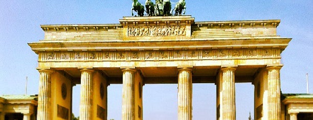 Brandenburg Gate is one of Was ist Das.