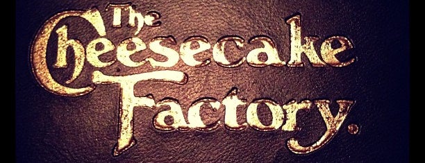 The Cheesecake Factory is one of Tysonさんのお気に入りスポット.